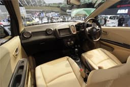 Honda Mobilio MPV photo gallery